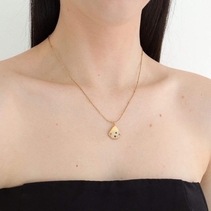 Colar Concha com Pedrinhas em Aço Inox (Linha Premium)