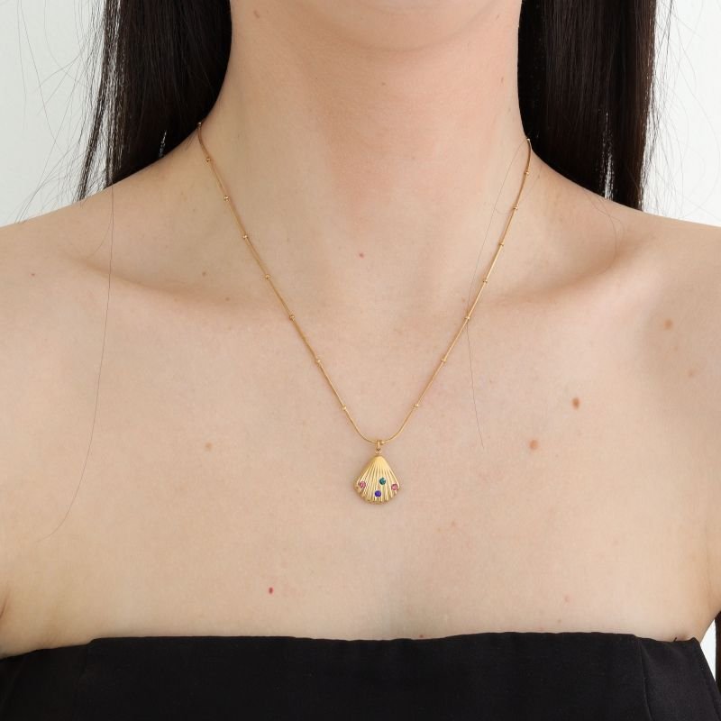 Colar Concha com Pedrinhas em Aço Inox (Linha Premium)