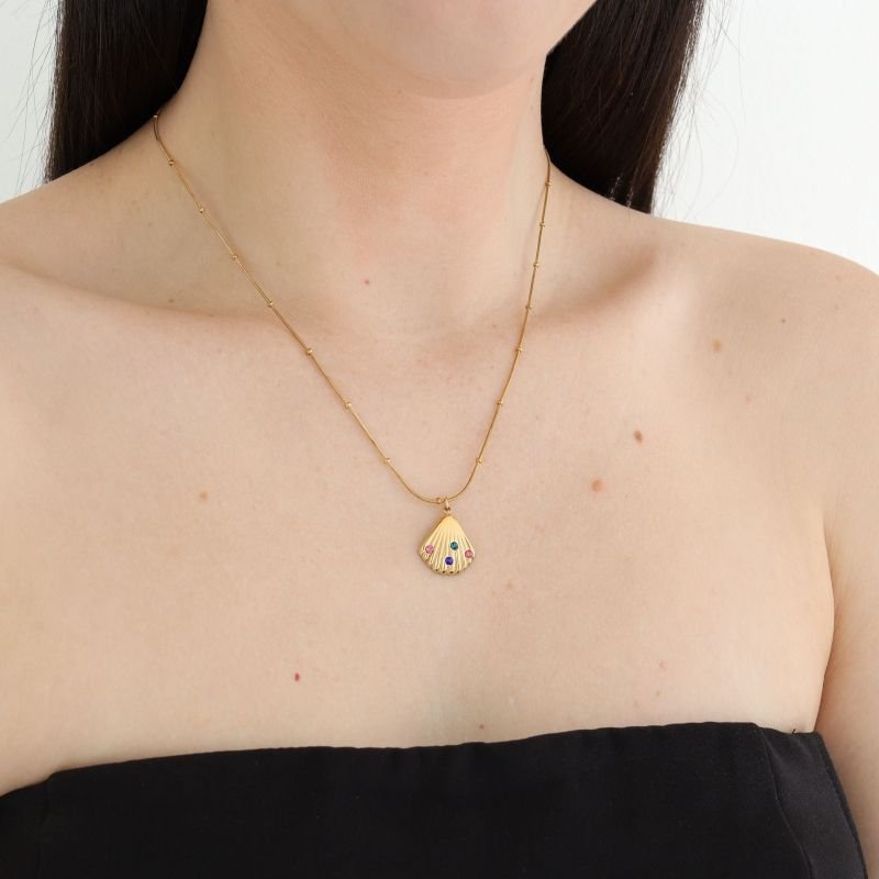 Colar Concha com Pedrinhas em Aço Inox (Linha Premium)