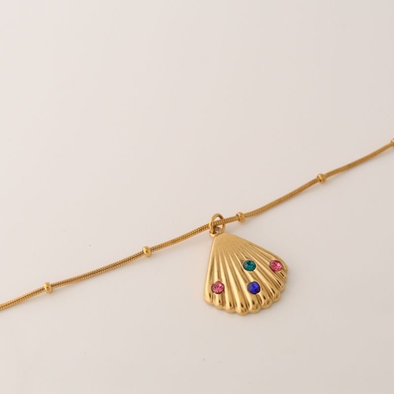 Colar Concha com Pedrinhas em Aço Inox (Linha Premium)