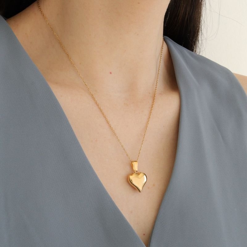 Colar Coração Delicado em Aço Inox
