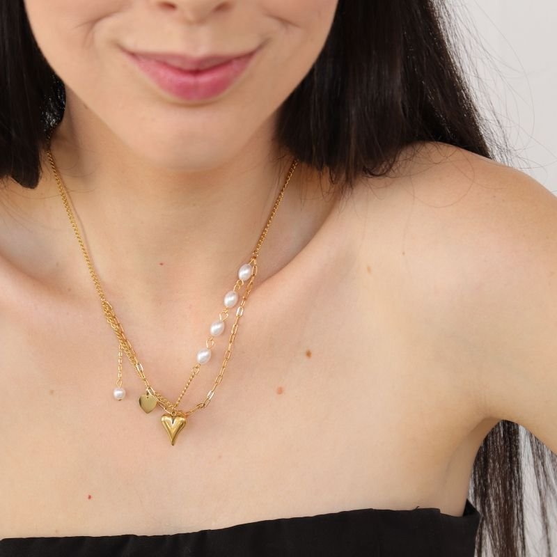 Colar Coração e Pérola com Detalhes em Aço Inox