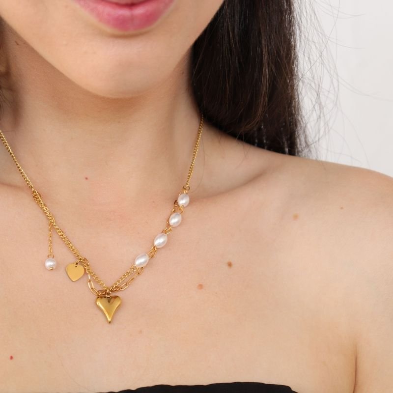 Colar Coração e Pérola com Detalhes em Aço Inox