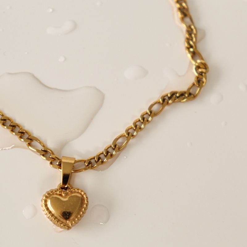 Colar Coração Pequeno Delicado em Aço Inox