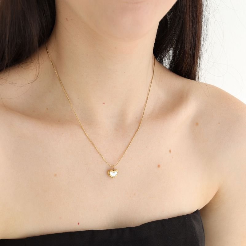 Colar Coração Pequeno em Aço Inox