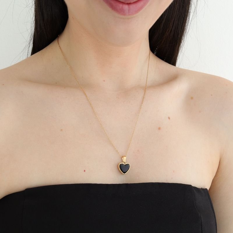 Colar Coração Preto – Corrente Aço Inox e Pingente Metálico (Linha Premium)