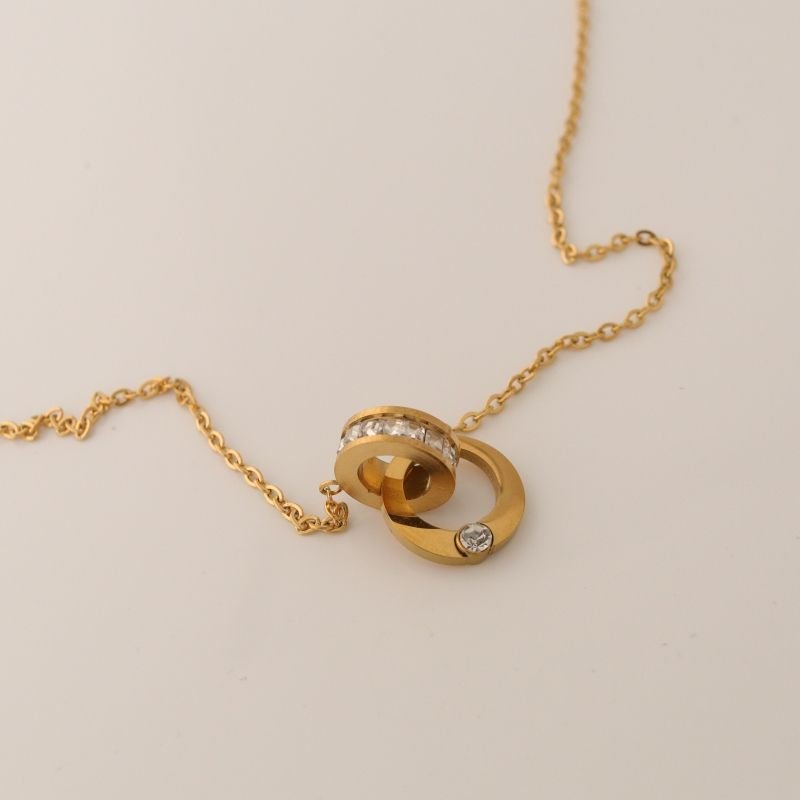 Colar Delicado com Cravejado em Aço Inox