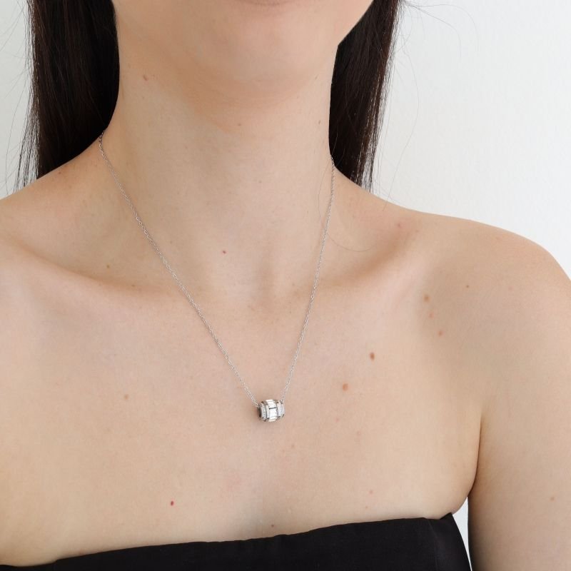 Colar Delicado em Aço Inox