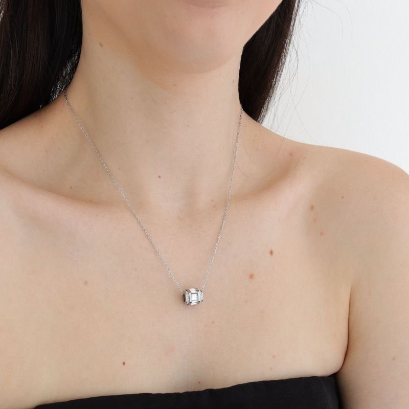 Colar Delicado em Aço Inox