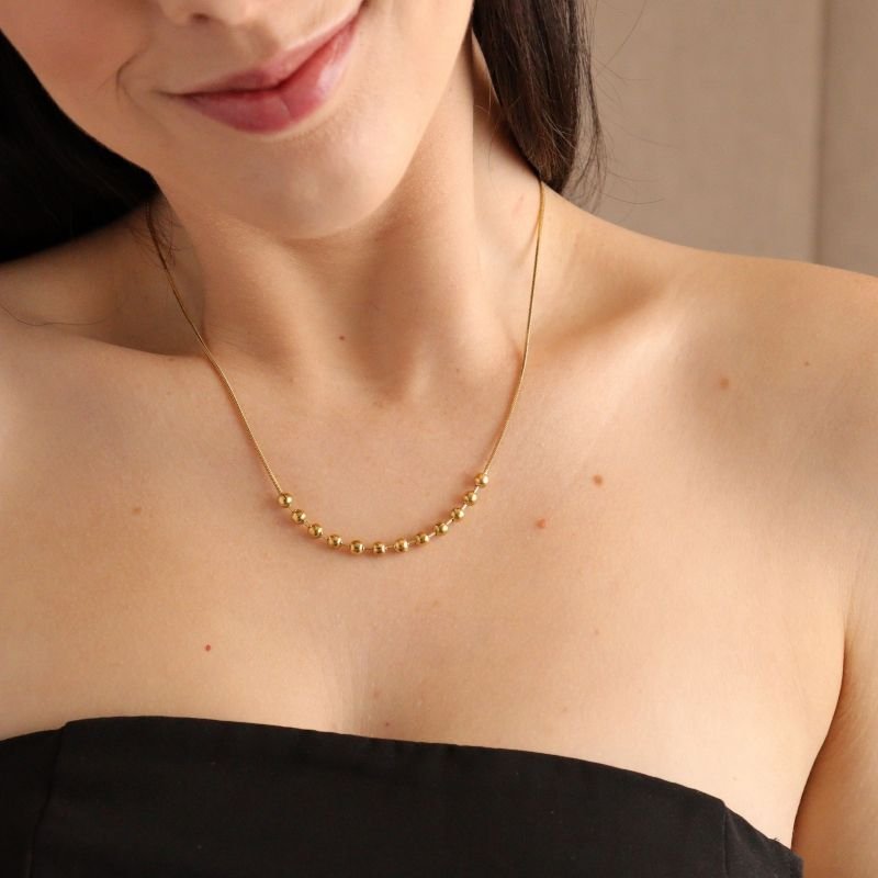 Colar Esferas Delicado em Aço Inox