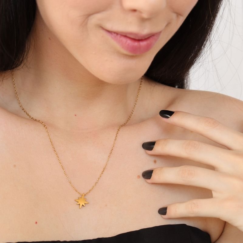 Colar Estrela em Aço Inox