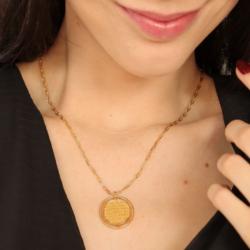 Colar Fé e Sorte Pingente Gira em Aço Inox (Linha Premium)