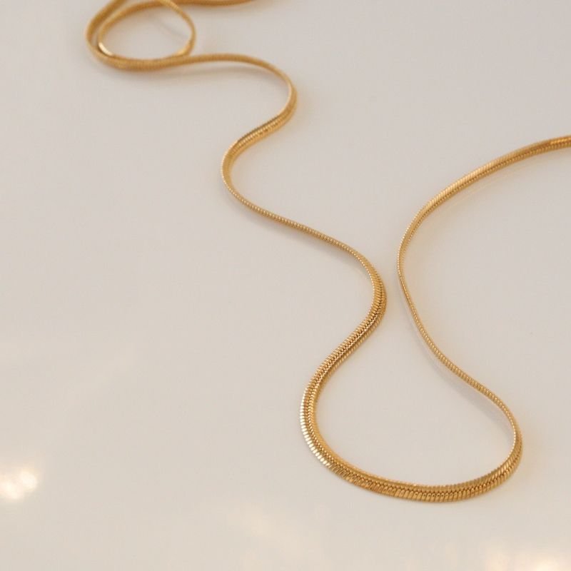 Colar Fio Minimalista em Aço Inox