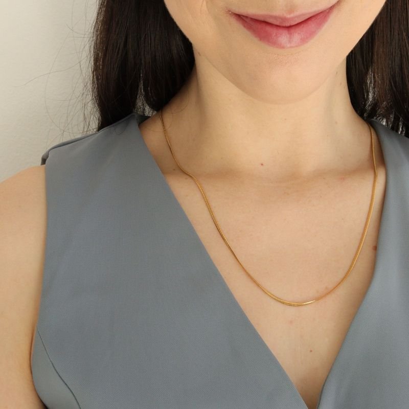 Colar Fio Minimalista em Aço Inox