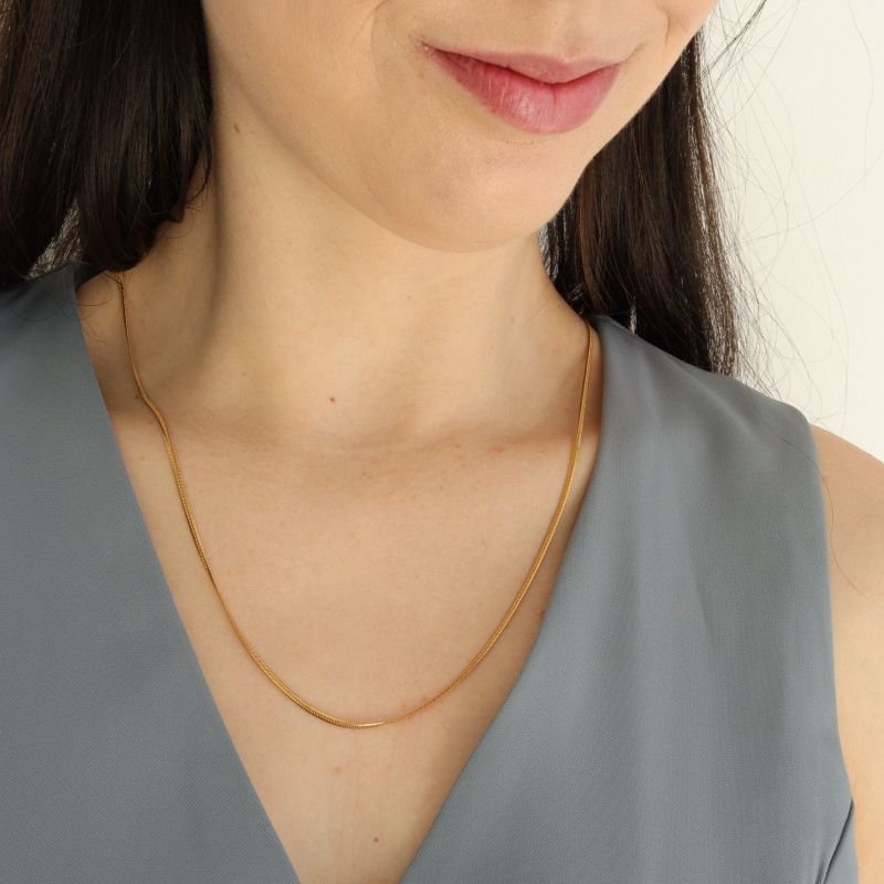 Colar Fio Minimalista em Aço Inox