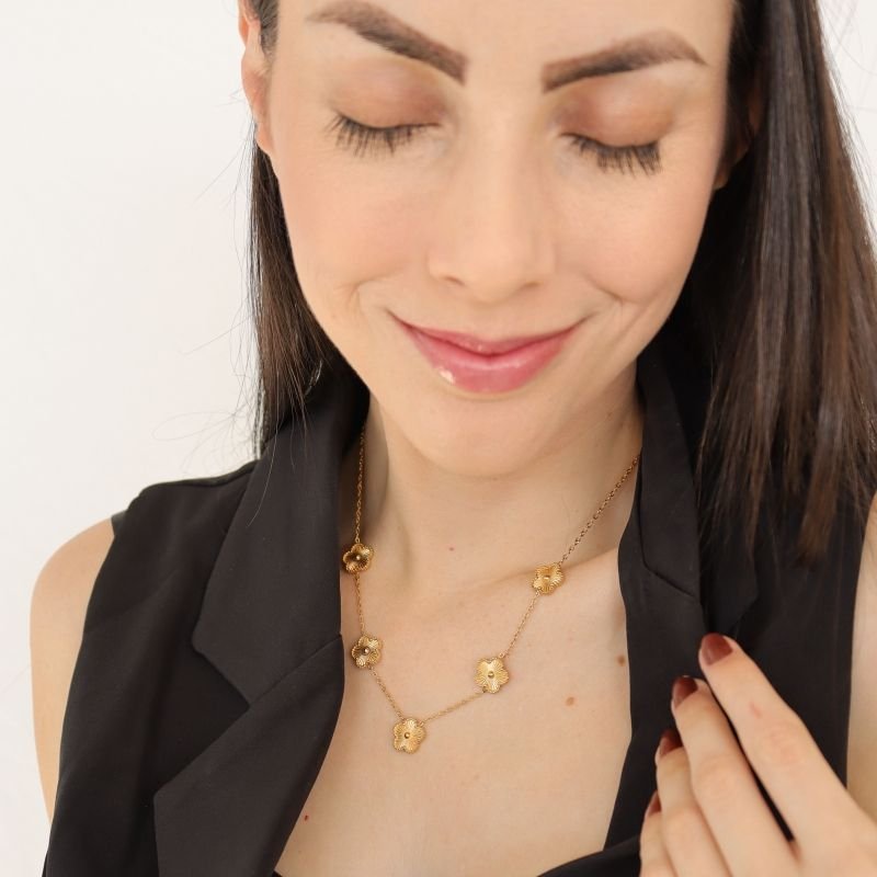 Colar Flor em Aço Inox