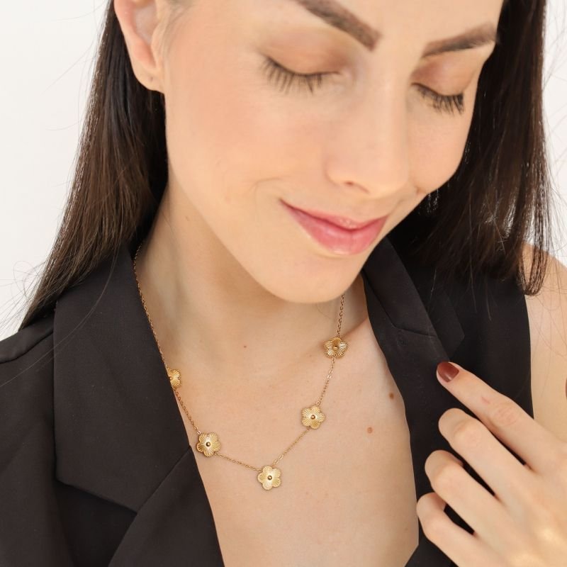 Colar Flor em Aço Inox