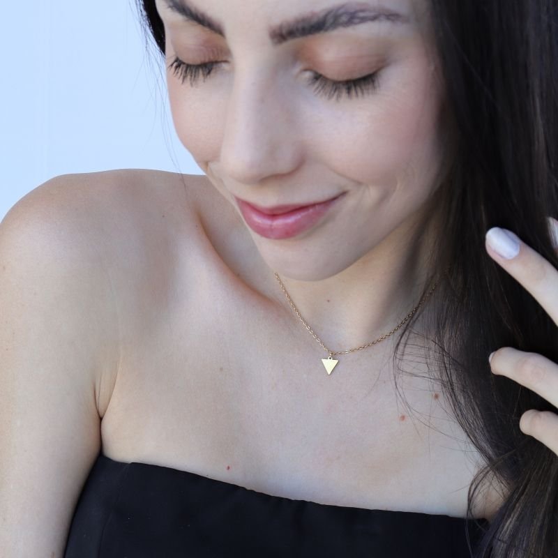 Colar Geométrico Delicado em Aço Inox