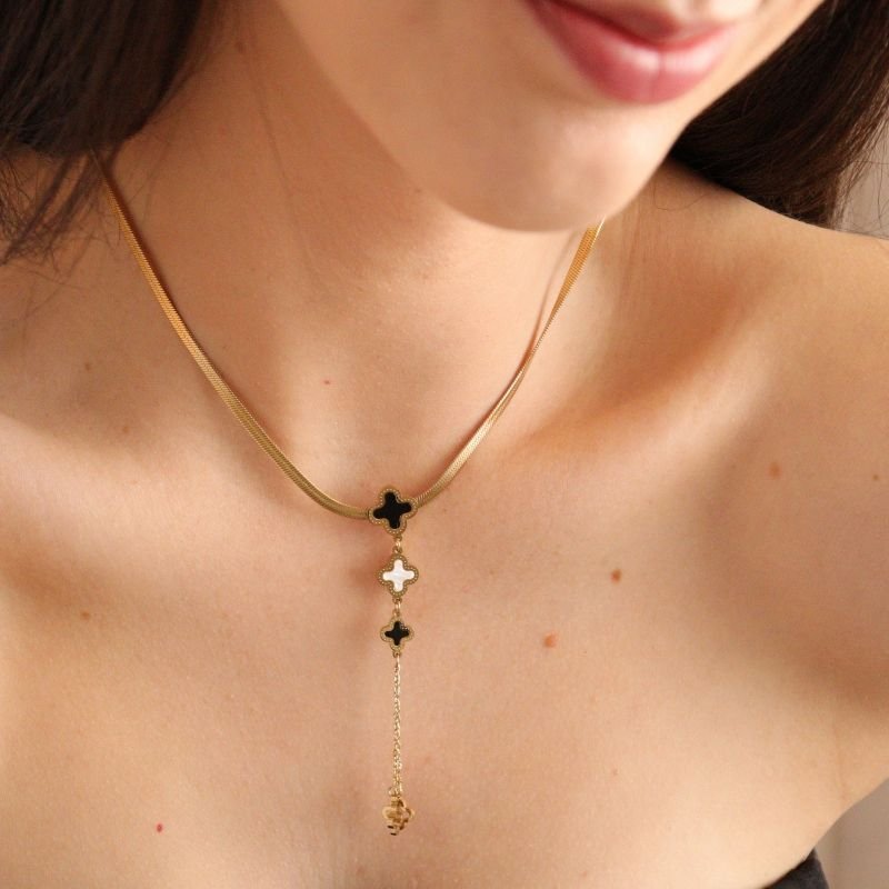 Colar Gravatinha Inspiração Van Cleef em Aço Inox (Linha Premium)