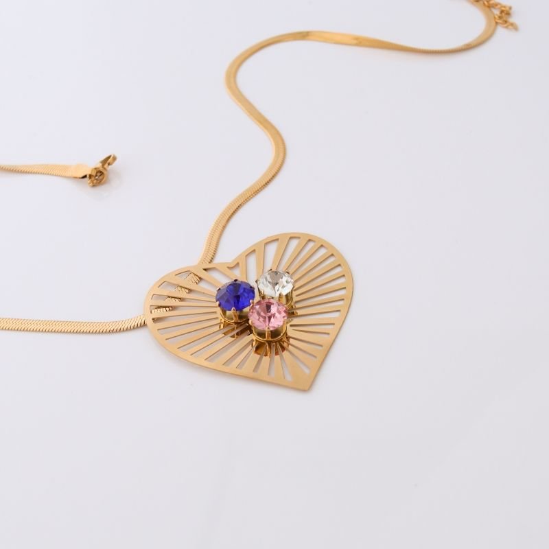 Colar Laminado Coração com Pedrinhas em Aço Inox