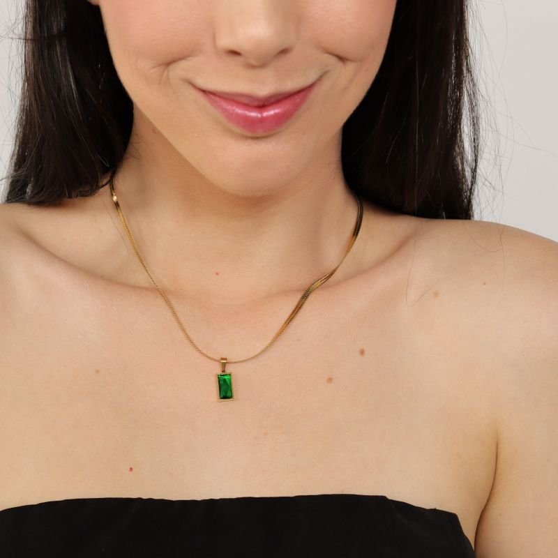 Colar Laminado Pedra Verde em Aço Inox