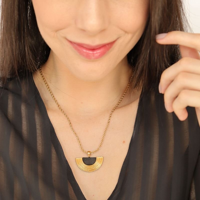 Colar Leque Preto em Aço Inox (Linha Premium)