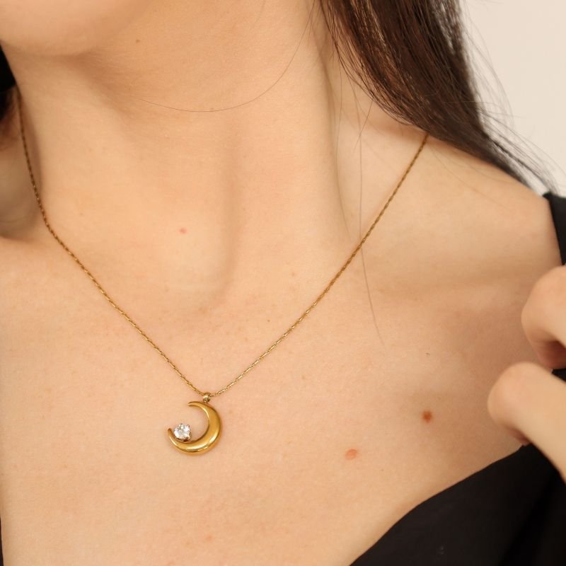 Colar Lua com Ponto de Luz em Aço Inox (Linha Premium)