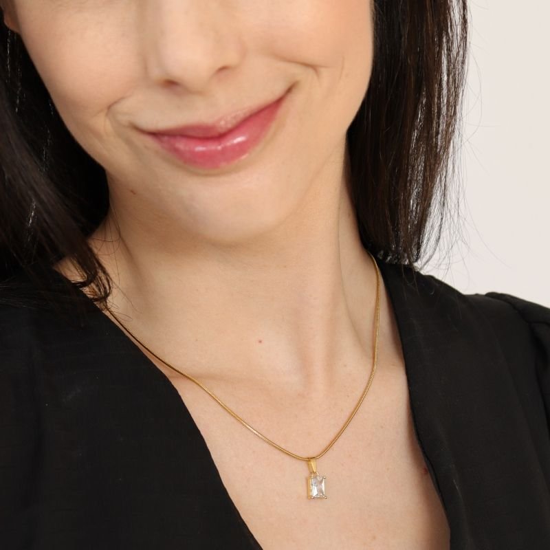 Colar Malha Fina com Pedrinha em Aço Inox (Linha Premium)