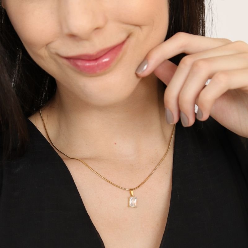 Colar Malha Fina com Pedrinha em Aço Inox (Linha Premium)