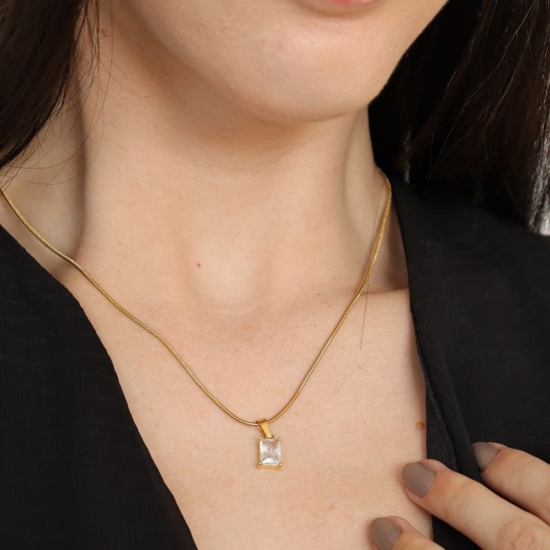 Colar Malha Fina com Pedrinha em Aço Inox (Linha Premium)