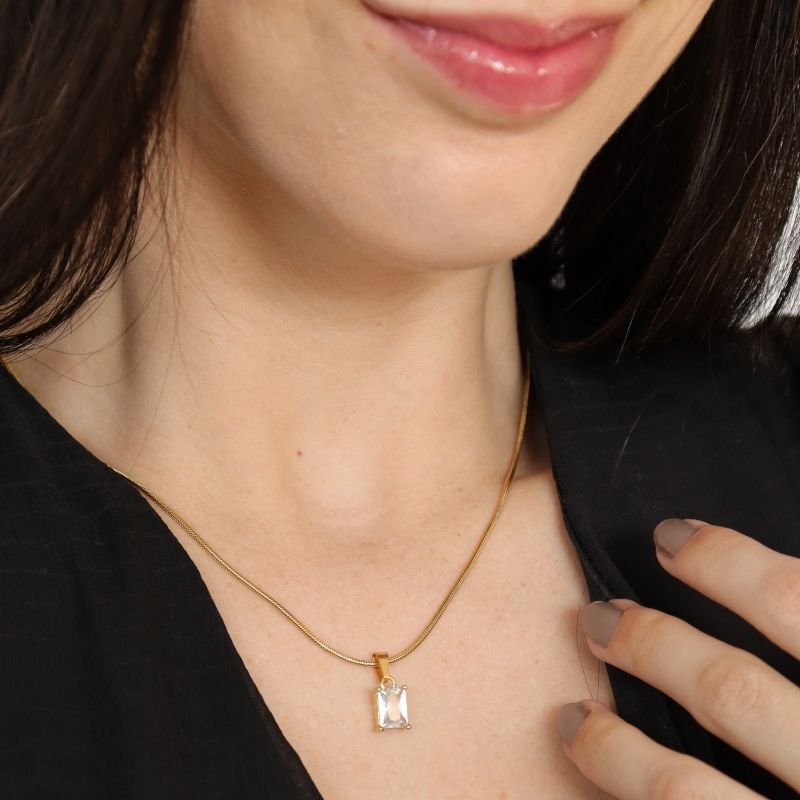 Colar Malha Fina com Pedrinha em Aço Inox (Linha Premium)