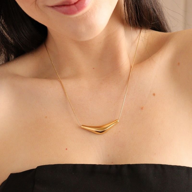 Colar Minimalista em Aço Inox (Linha Premium)