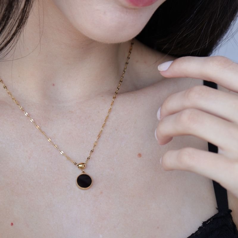 Colar Minimalista em Aço Inox