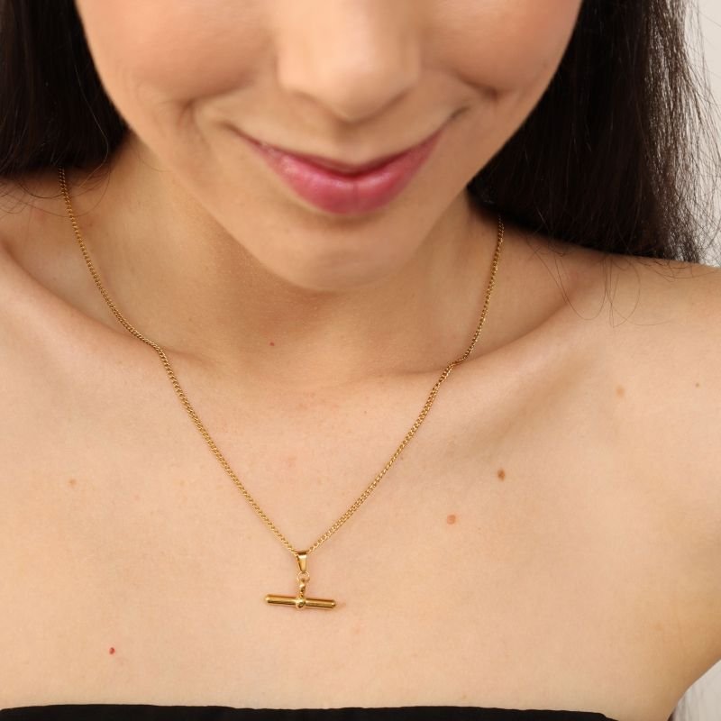 Colar Minimalista em Aço Inox