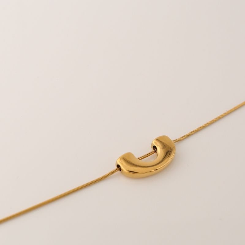 Colar Minimalista em Aço Inox