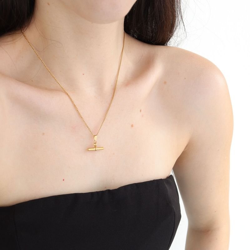 Colar Minimalista em Aço Inox