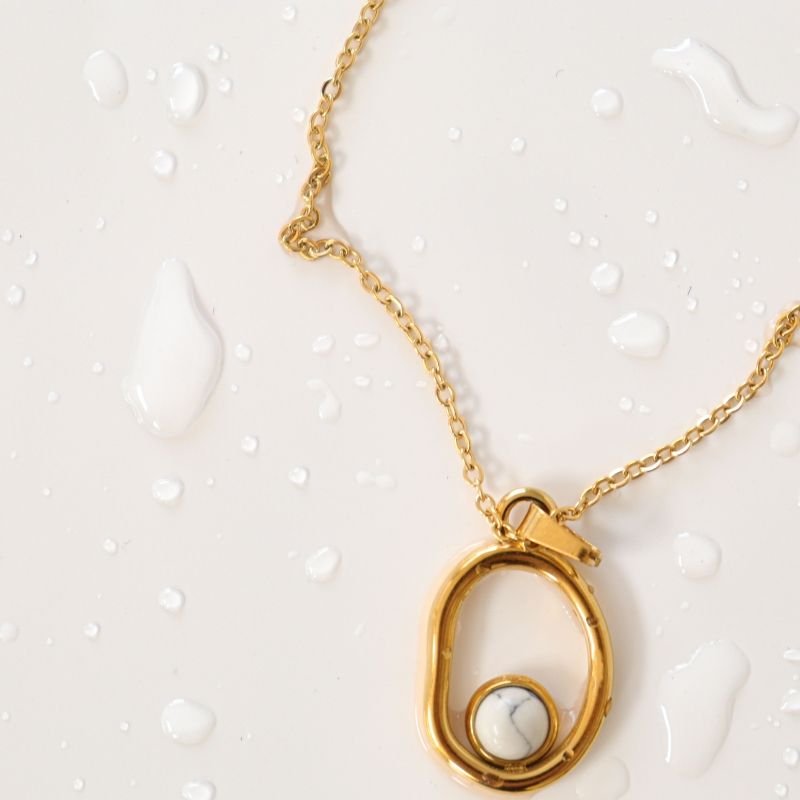 Colar Moderno em Aço Inox