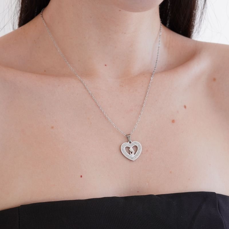 Colar Nossa Senhora Praying Strass em Aço Inox