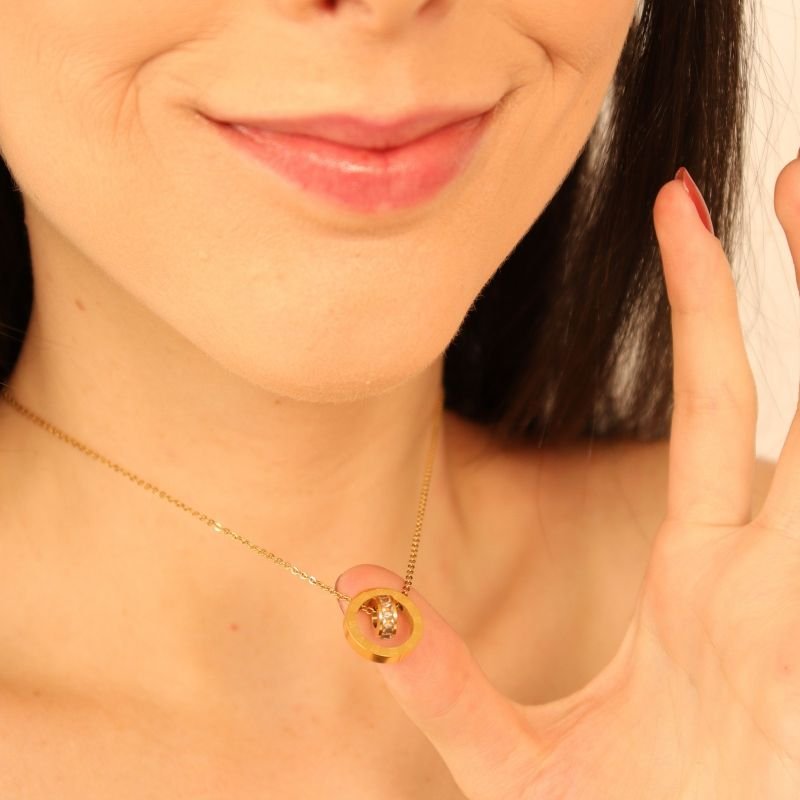 Colar Número Romano com Strass em Aço Inox