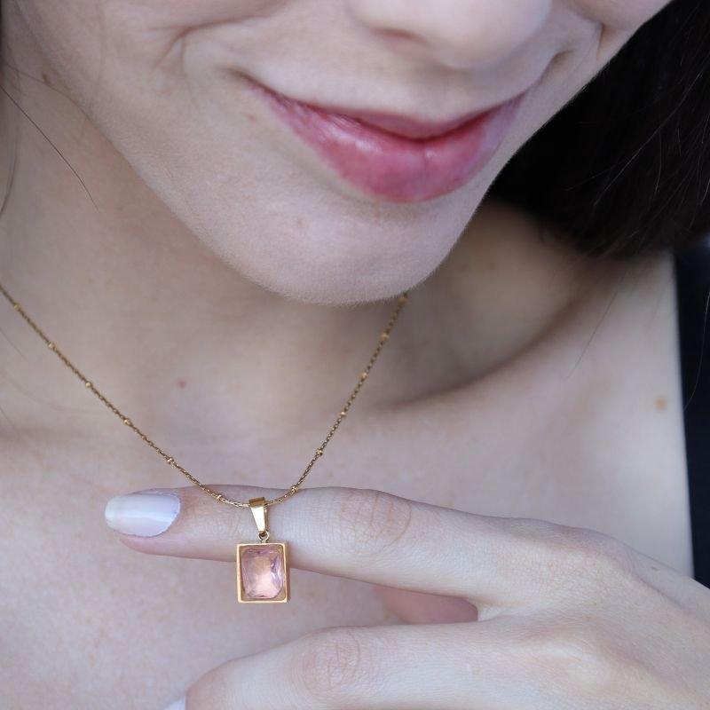 Colar Pedrinha Rosa em Aço Inox (Linha Premium)