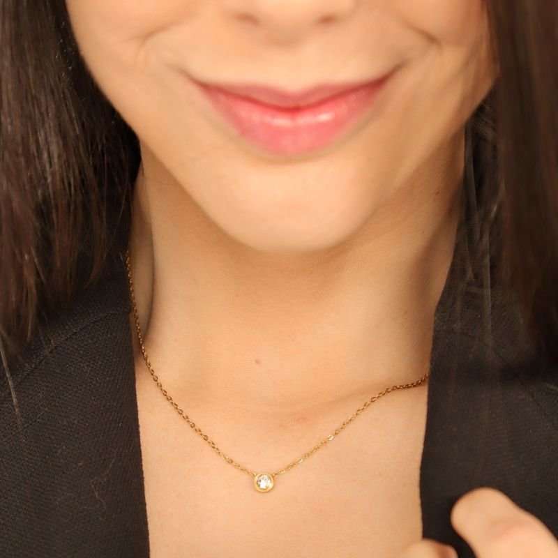 Colar Ponto de Luz Delicado em Aço Inox