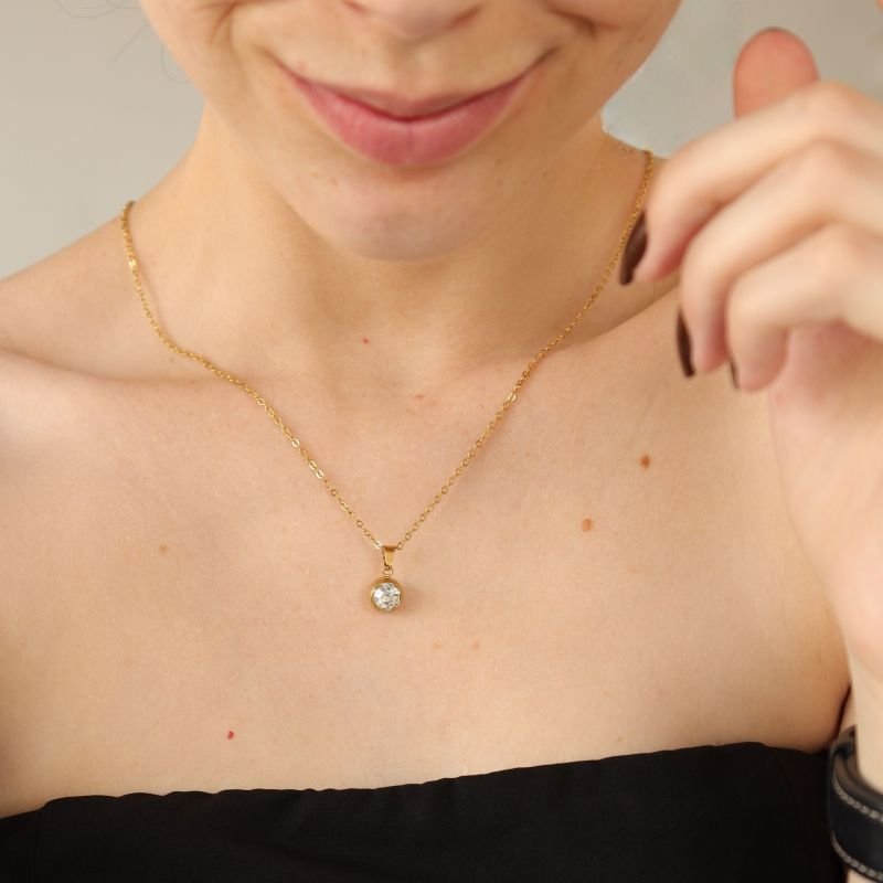 Colar Ponto de Luz em Aço Inox