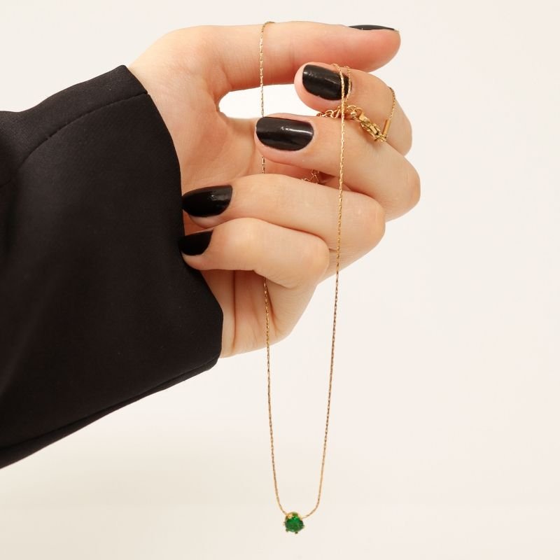 Colar Ponto de Luz Verde em Aço Inox