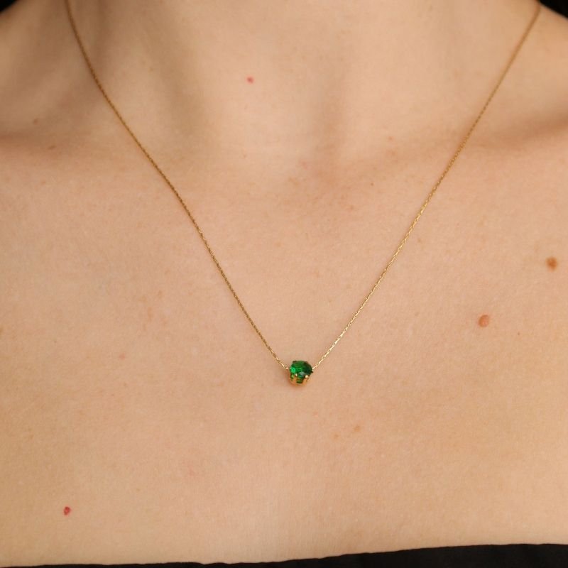 Colar Ponto de Luz Verde em Aço Inox