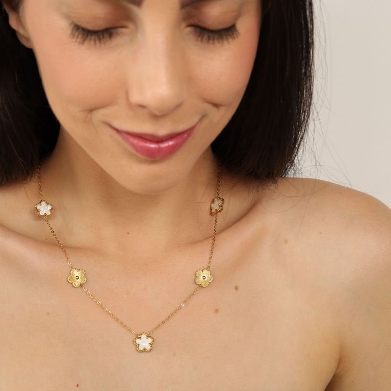 Colar Trevo Moderno em Aço Inox (Linha Premium)