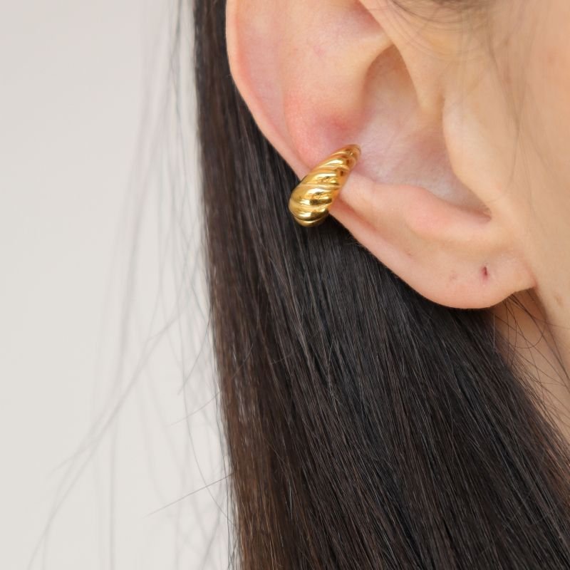 Piercing Fake Minimalista em Aço Inox (Não tem Regulagem)