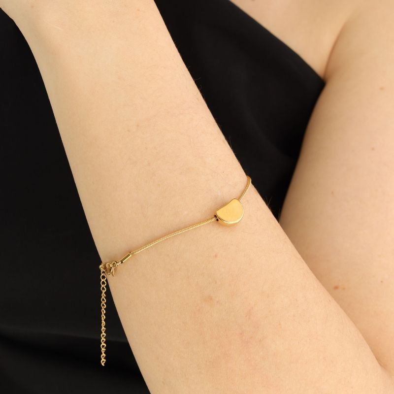 Pulseira com Detalhe Minimalista em Aço Inox