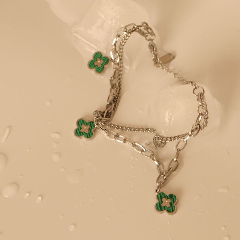 Pulseira com Pingentes em Aço Inox (Linha Premium)