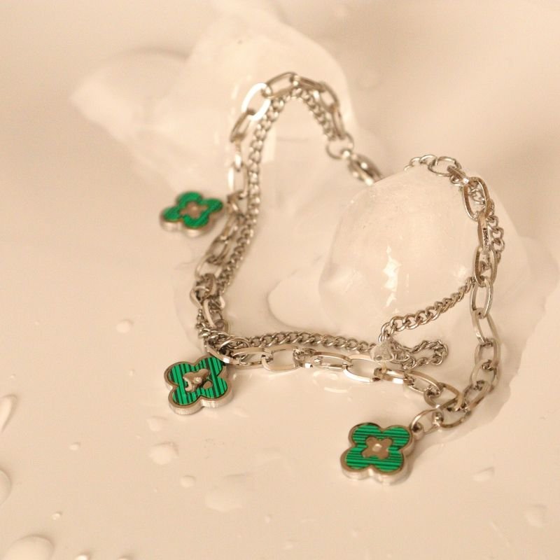 Pulseira com Pingentes em Aço Inox (Linha Premium)