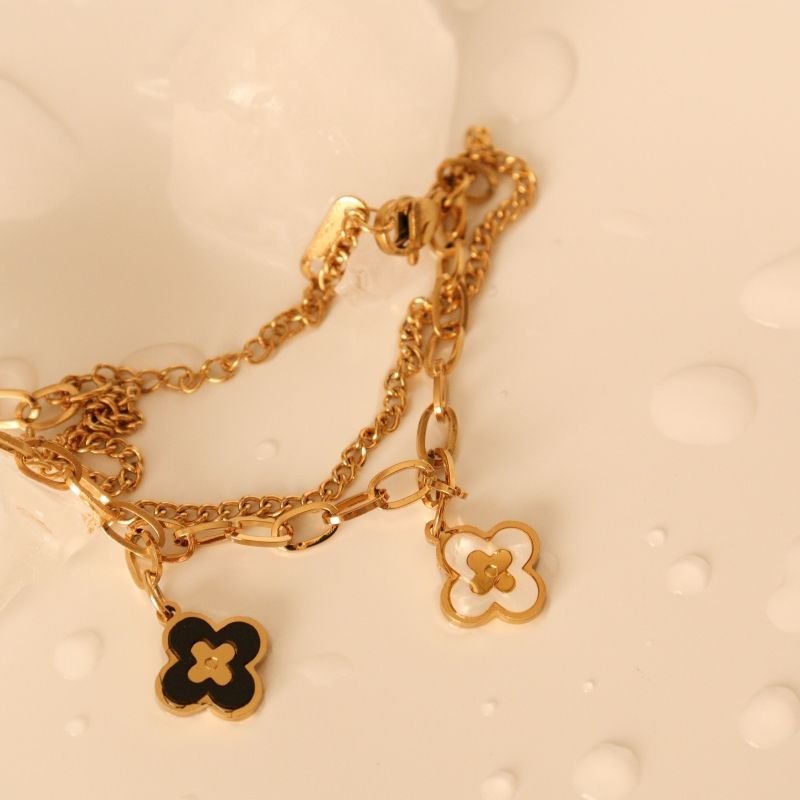 Pulseira com Pingentes em Aço Inox (Linha Premium)